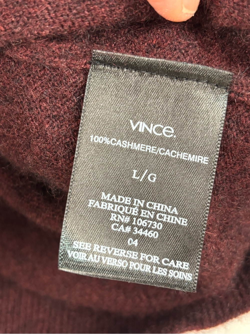 Vince Men's large V-Neck 100% cashmere Sweater in Burgundy - Picture 9 of 12